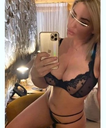 Я нежная, красивая и опытная - гарантирую тебе незабываемое время! 💋 Я предлагаю широкий спектр услуг, чтобы удовлетворить все твои сексуальные желания. Позволь мне сделать твои фантазии реальностью! ✨ С моими магическими руками и умелыми губами ты почувствуешь себя настоящим мужчиной. 🌟 Я живу и работаю в Москве, где тебе будет комфортно и уютно со мной. Если тебе интересно, я могу поделиться своими отзывами и фотографиями, чтобы ты мог оценить мои достоинства. Так что не теряй времени и свяжись со мной прямо сейчас! 💕 Евгения